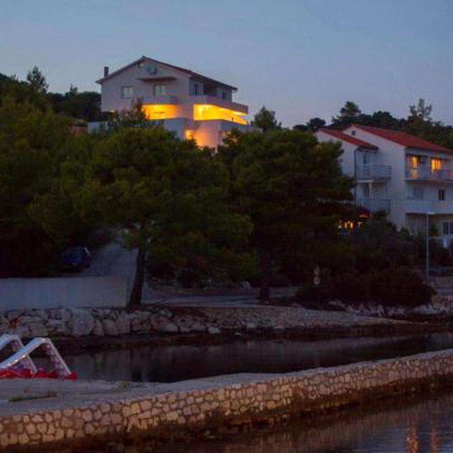 Apartments Bruna Lastovo ภายนอก รูปภาพ